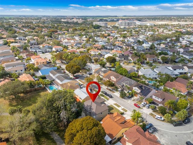 15416 SW 99th Ln, Miami, FL 33196