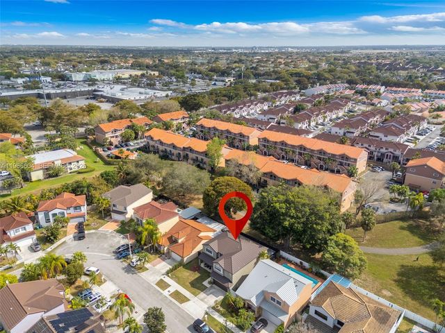 15416 SW 99th Ln, Miami, FL 33196