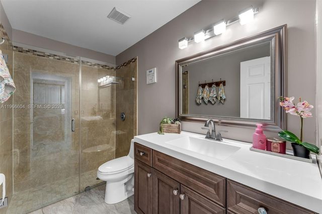 15416 SW 99th Ln, Miami, FL 33196