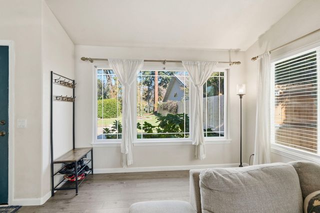 3385 Pioneer Lane, Redding, CA 96001