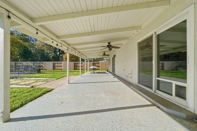 3385 Pioneer Lane, Redding, CA 96001