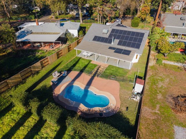 3385 Pioneer Lane, Redding, CA 96001