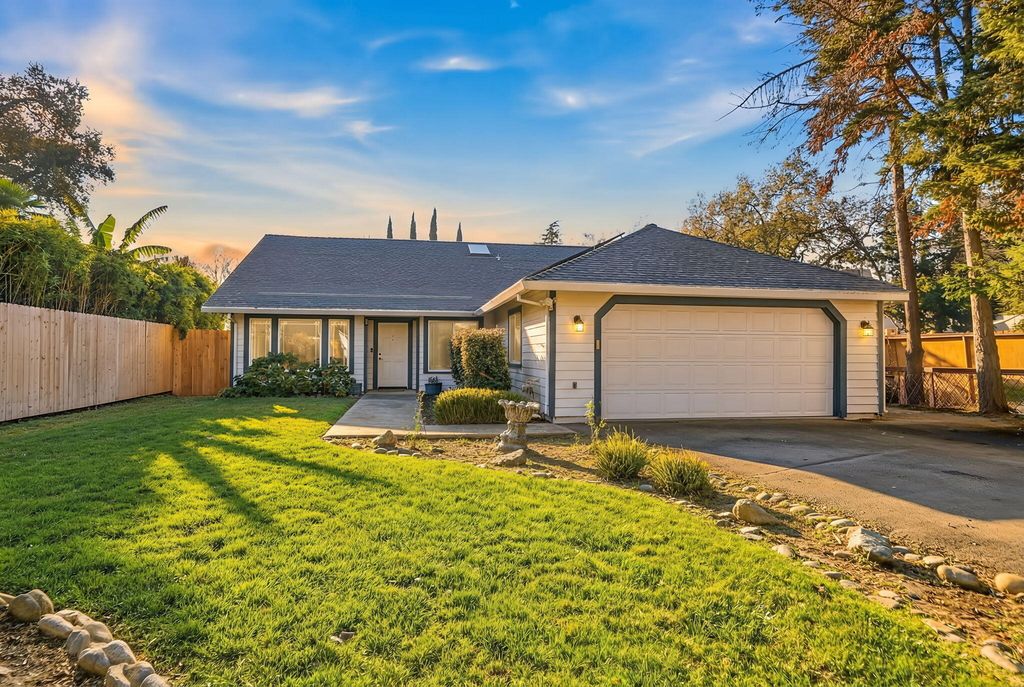 3385 Pioneer Lane, Redding, CA 96001