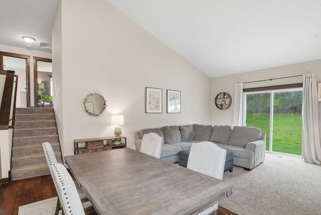 9112 Hamlet Avenue S, Cottage Grove, MN 55016