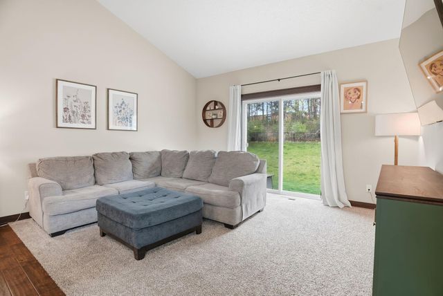 9112 Hamlet Avenue S, Cottage Grove, MN 55016