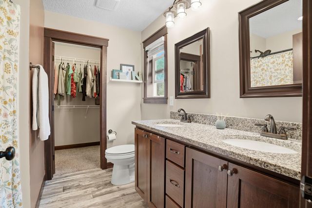 9112 Hamlet Avenue S, Cottage Grove, MN 55016