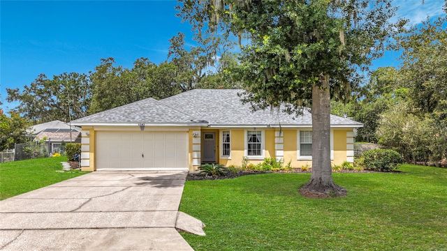 5945 WHITE TAIL LOOP, Lakeland, FL 33811