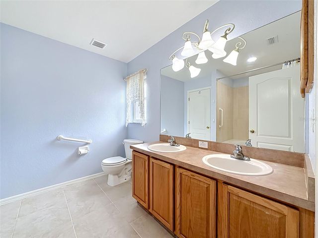 5945 WHITE TAIL LOOP, Lakeland, FL 33811