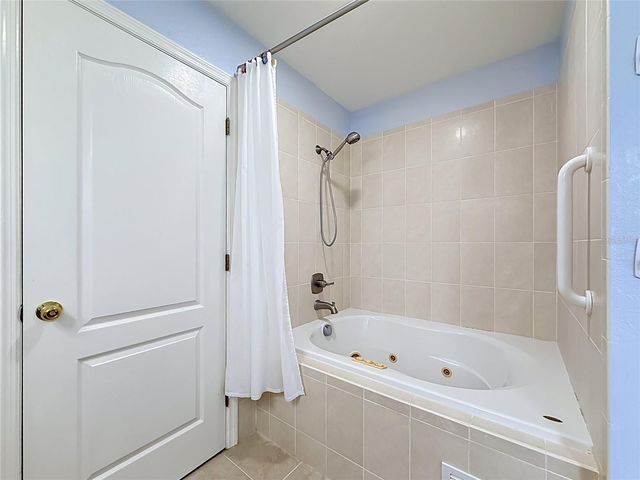 5945 WHITE TAIL LOOP, Lakeland, FL 33811