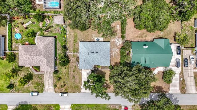 5945 WHITE TAIL LOOP, Lakeland, FL 33811