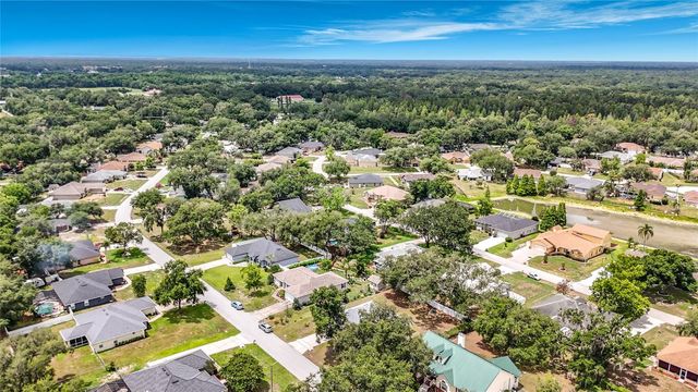 5945 WHITE TAIL LOOP, Lakeland, FL 33811