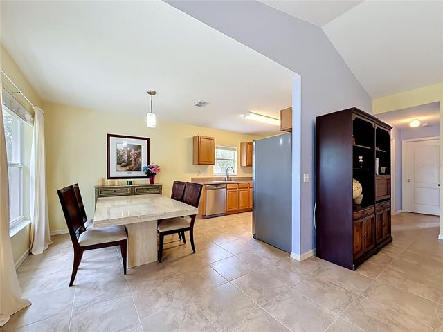 5945 WHITE TAIL LOOP, Lakeland, FL 33811