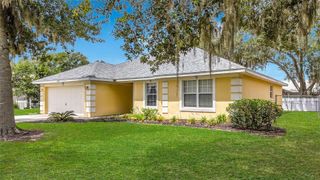 5945 WHITE TAIL LOOP, Lakeland, FL 33811