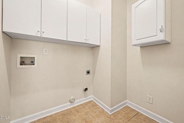 1942 Tweed Lane, Burlington, NC 27215