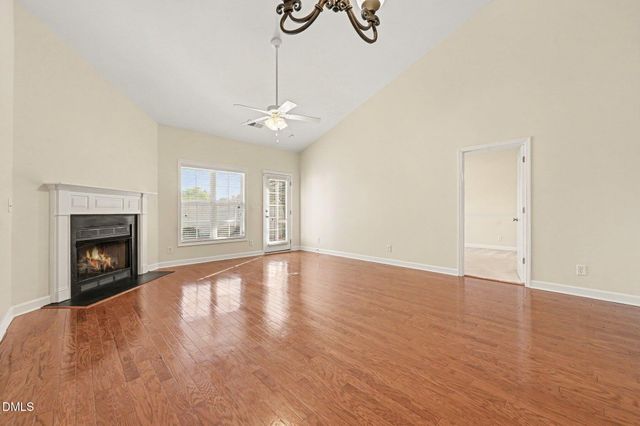 1942 Tweed Lane, Burlington, NC 27215