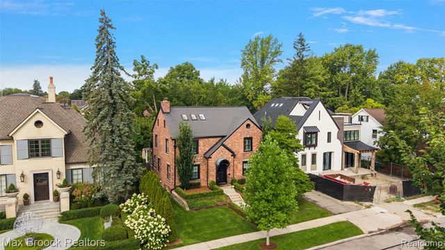 788 Pierce Street, Birmingham, MI 48009