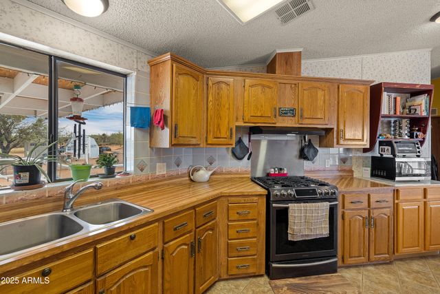 6100 E SOOTY Lane, Hereford, AZ 85615