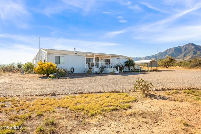 6100 E SOOTY Lane, Hereford, AZ 85615