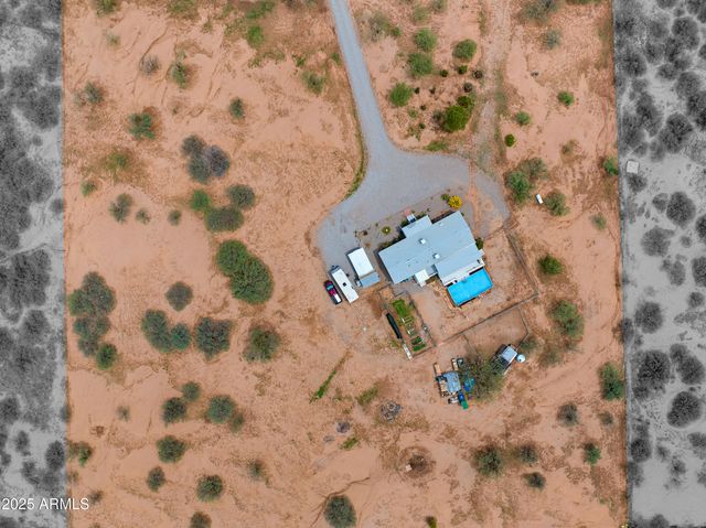 6100 E SOOTY Lane, Hereford, AZ 85615