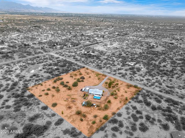 6100 E SOOTY Lane, Hereford, AZ 85615