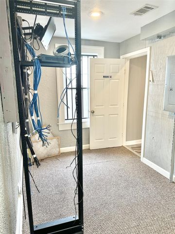 2424 Southmore Boulevard, Houston, TX 77004