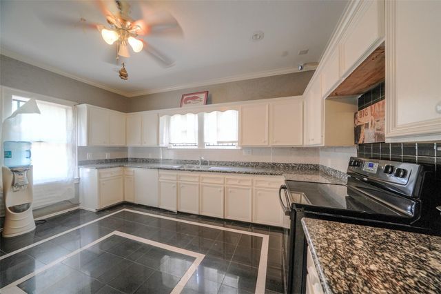 2424 Southmore Boulevard, Houston, TX 77004