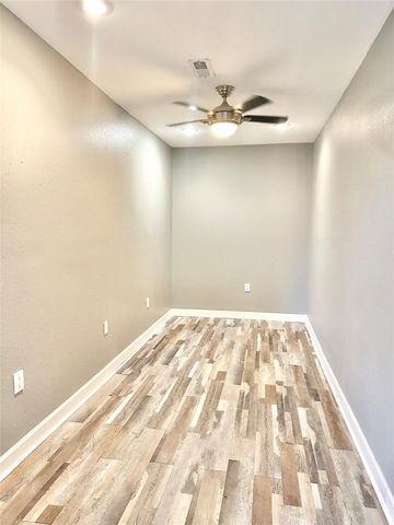 2424 Southmore Boulevard, Houston, TX 77004