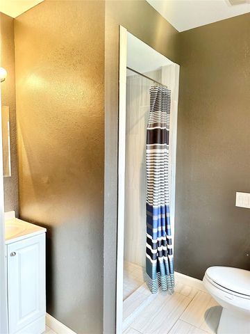 2424 Southmore Boulevard, Houston, TX 77004