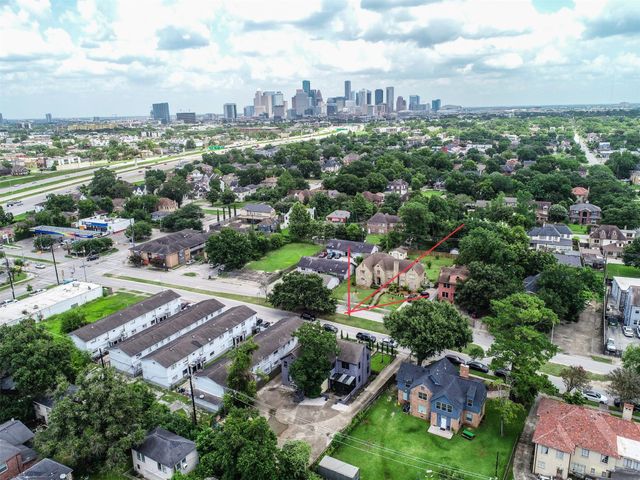 2424 Southmore Boulevard, Houston, TX 77004