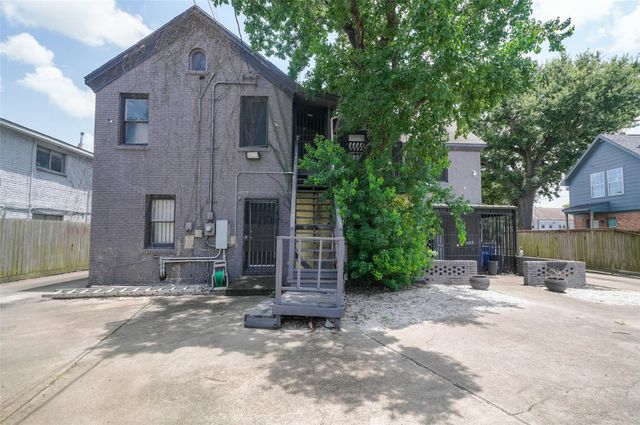 2424 Southmore Boulevard, Houston, TX 77004