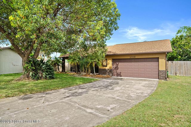 2539 Fulton Court W, Melbourne, FL 32935