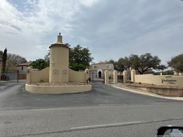 2779 Del Pilar, San Antonio, TX 78232