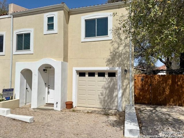 2779 Del Pilar, San Antonio, TX 78232