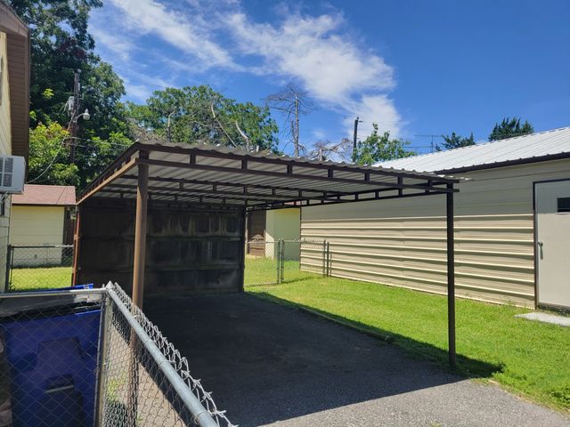 359 Pawnee Drive, Gordonville, TX 76245