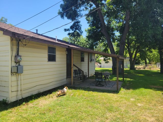 359 Pawnee Drive, Gordonville, TX 76245