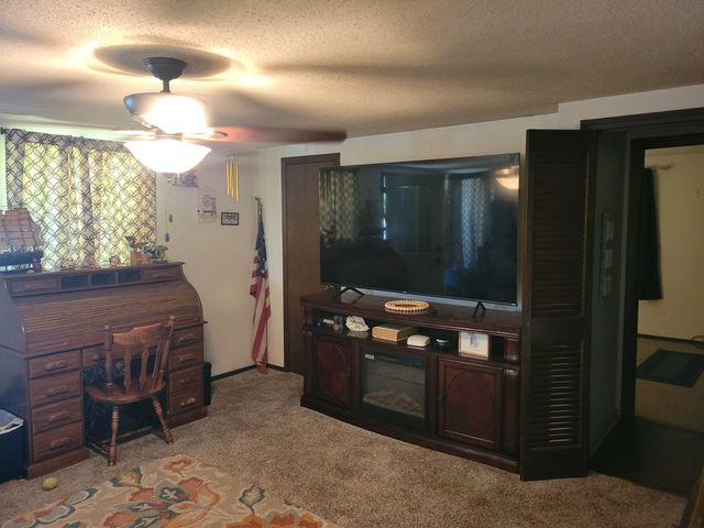 359 Pawnee Drive, Gordonville, TX 76245
