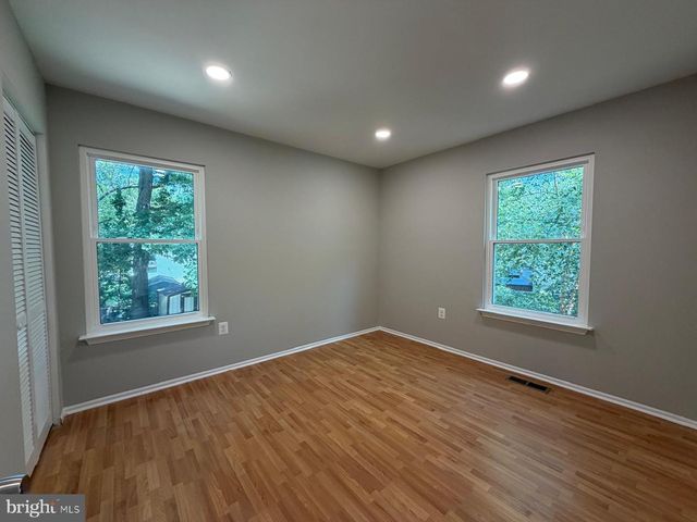 4750 HUMMINGBIRD DR, Waldorf, MD 20603