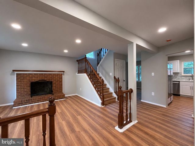 4750 HUMMINGBIRD DR, Waldorf, MD 20603