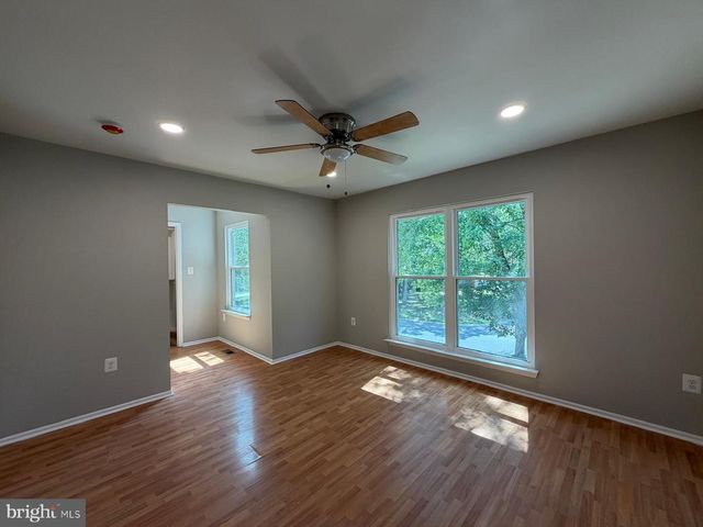 4750 HUMMINGBIRD DR, Waldorf, MD 20603