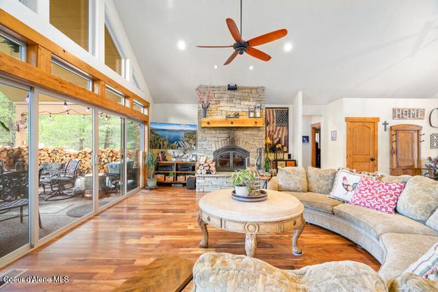 1819 E Misty Meadows CT, Hayden Lake, ID 83835