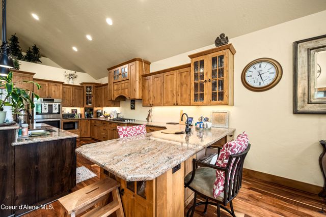 1819 E Misty Meadows CT, Hayden Lake, ID 83835