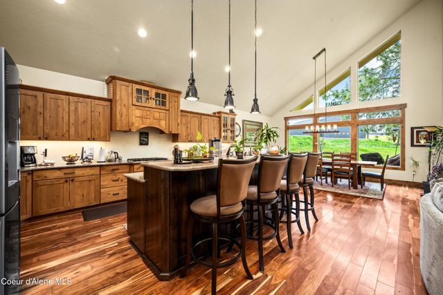 1819 E Misty Meadows CT, Hayden Lake, ID 83835
