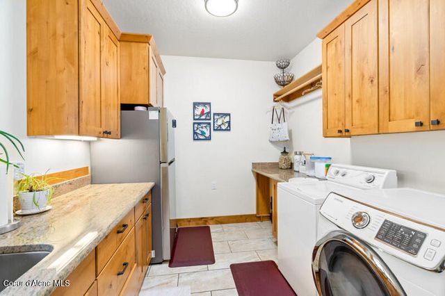 1819 E Misty Meadows CT, Hayden Lake, ID 83835