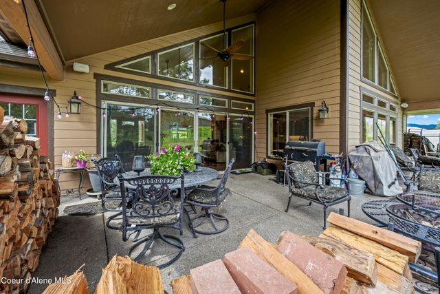 1819 E Misty Meadows CT, Hayden Lake, ID 83835