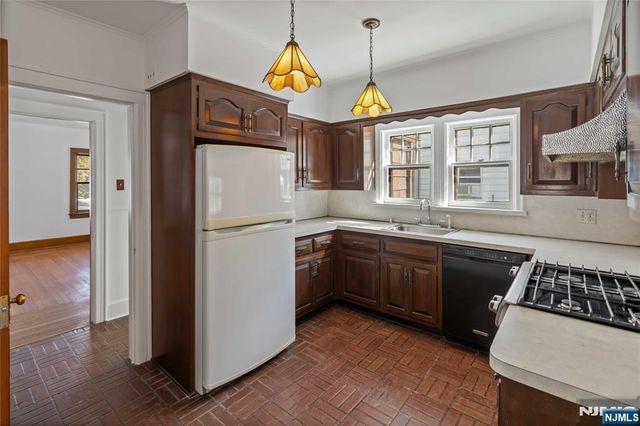 318 Gilbert Street, Ridgewood, NJ 07450