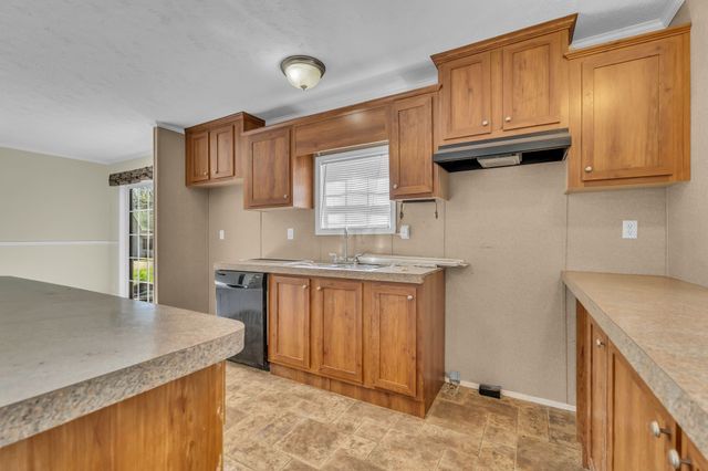 201 England St, W, Cowan, TN 37318