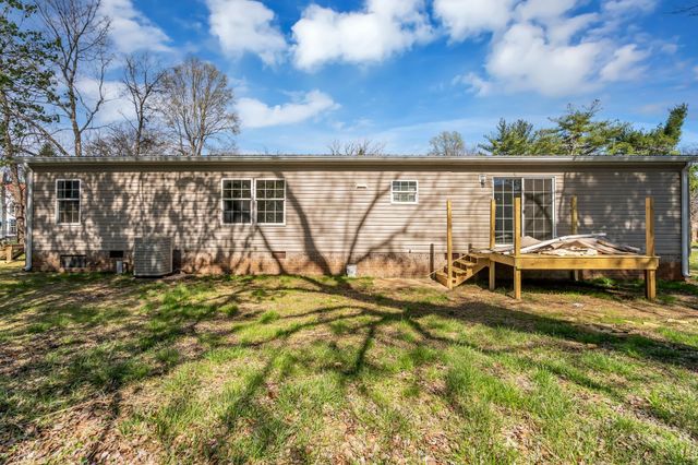 201 England St, W, Cowan, TN 37318