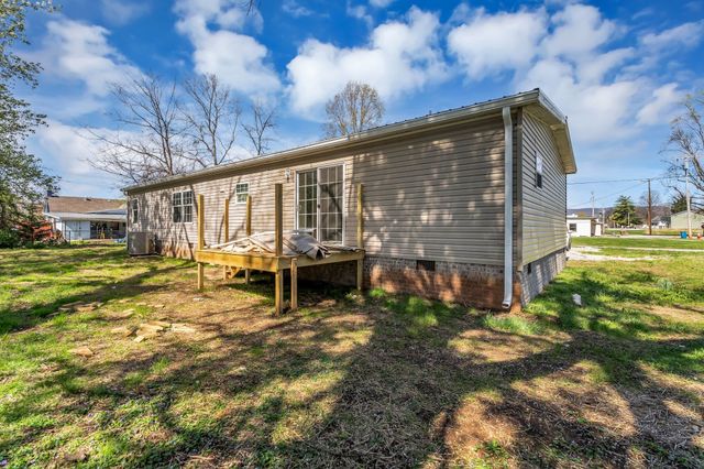 201 England St, W, Cowan, TN 37318