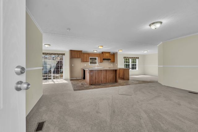 201 England St, W, Cowan, TN 37318