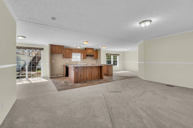 201 England St, W, Cowan, TN 37318
